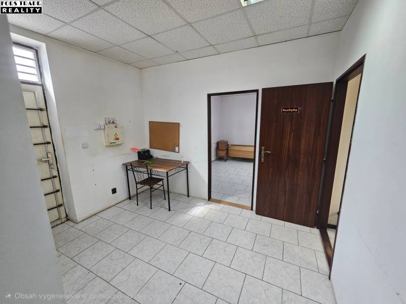 chodba pri zadnom vchode a 20260415_102829(1)(1).jpg